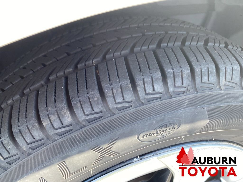 Used 2015 Toyota Prius Two FWD image 10