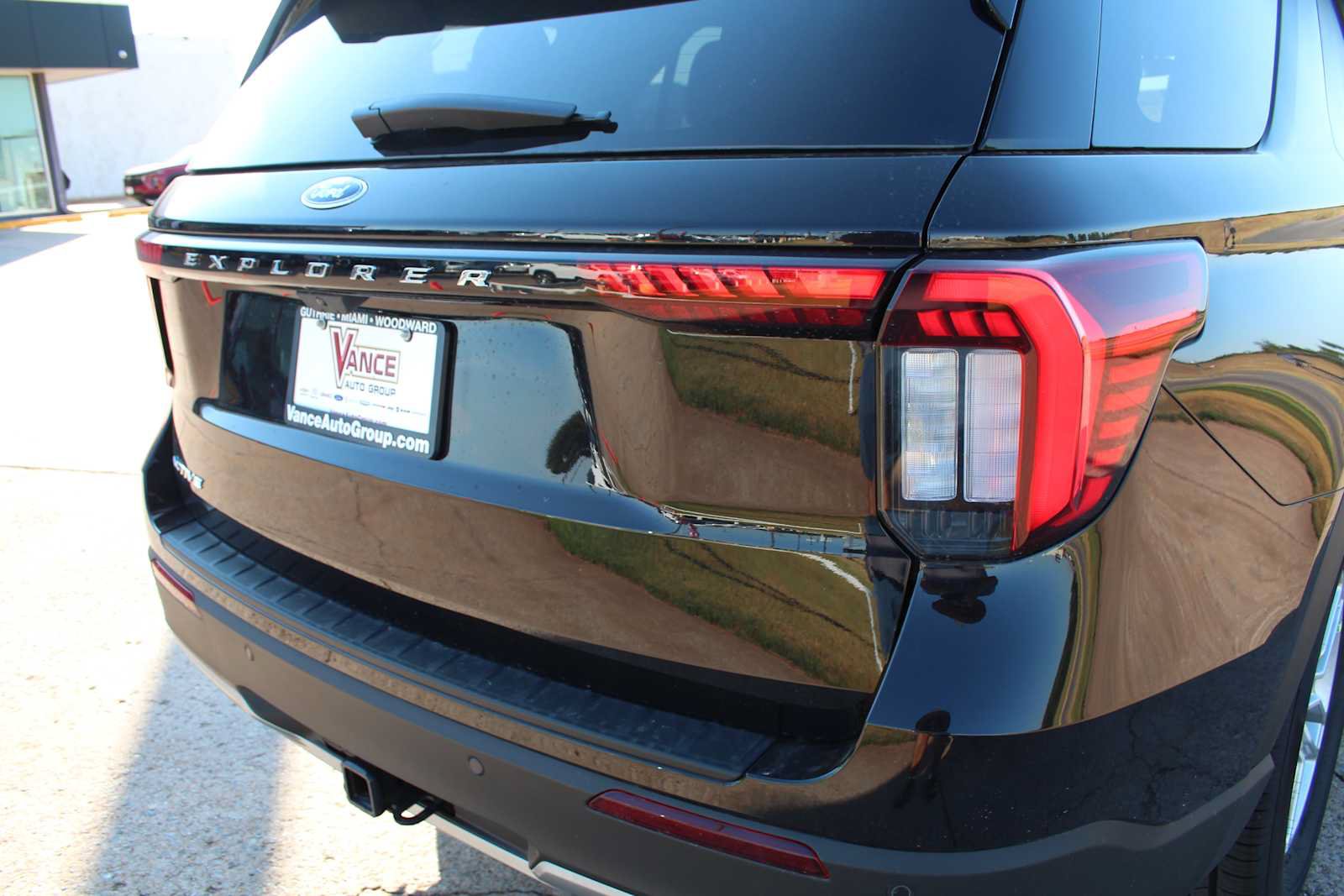 New 2026 Ford Explorer Active w/ Active Comfort Package RWD image 13