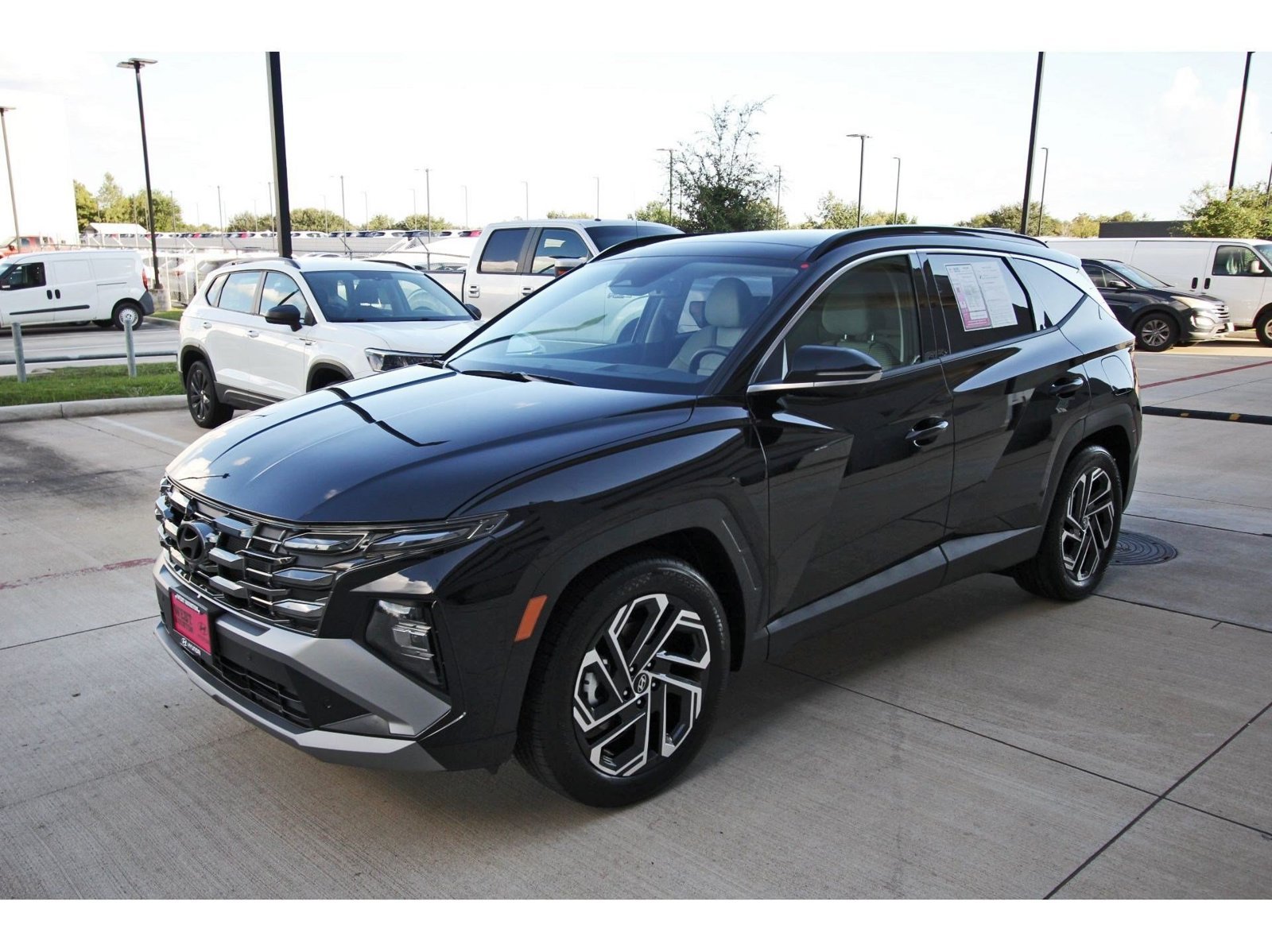 Certified 2026 Hyundai Tucson Limited FWD image 4