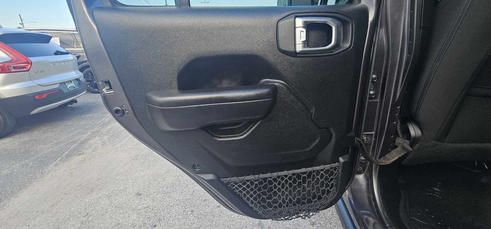 Used 2021 Jeep Gladiator Sport AWD/4WD image 17