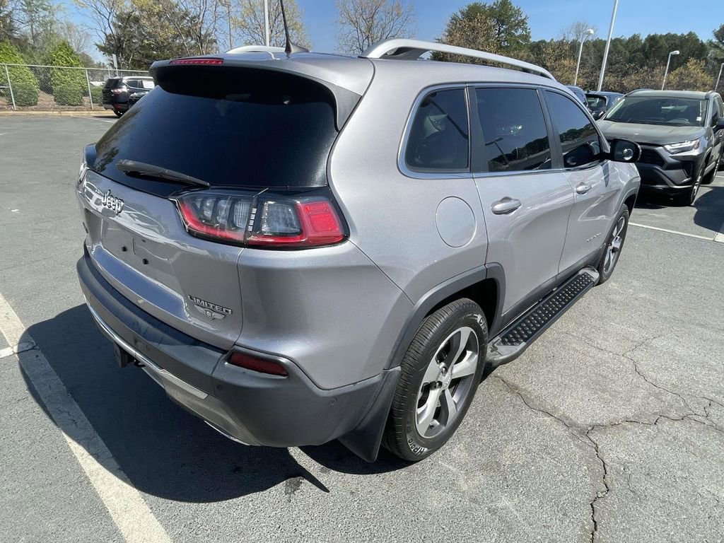 Used 2019 Jeep Cherokee Limited w/ Luxury Group image 10
