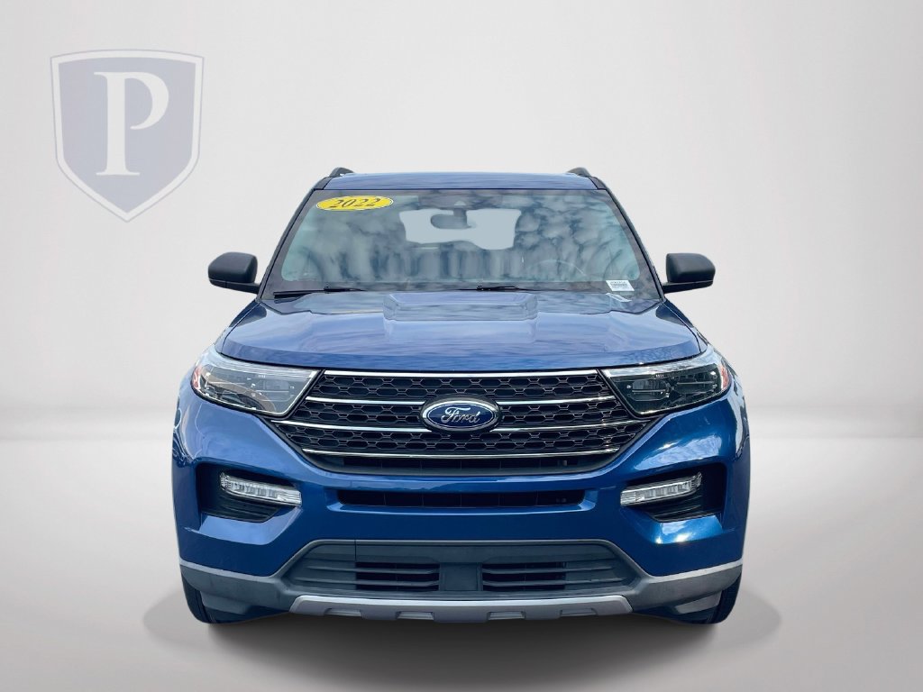 Used 2022 Ford Explorer XLT w/ Equipment Group 202A RWD image 3
