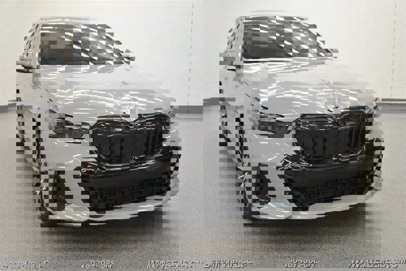 Used 2026 BMW 530i w/ M Sport Package image 6