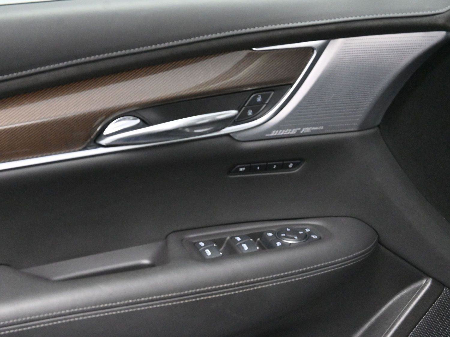 Certified 2024 Cadillac XT6 Sport w/ Platinum Package image 13