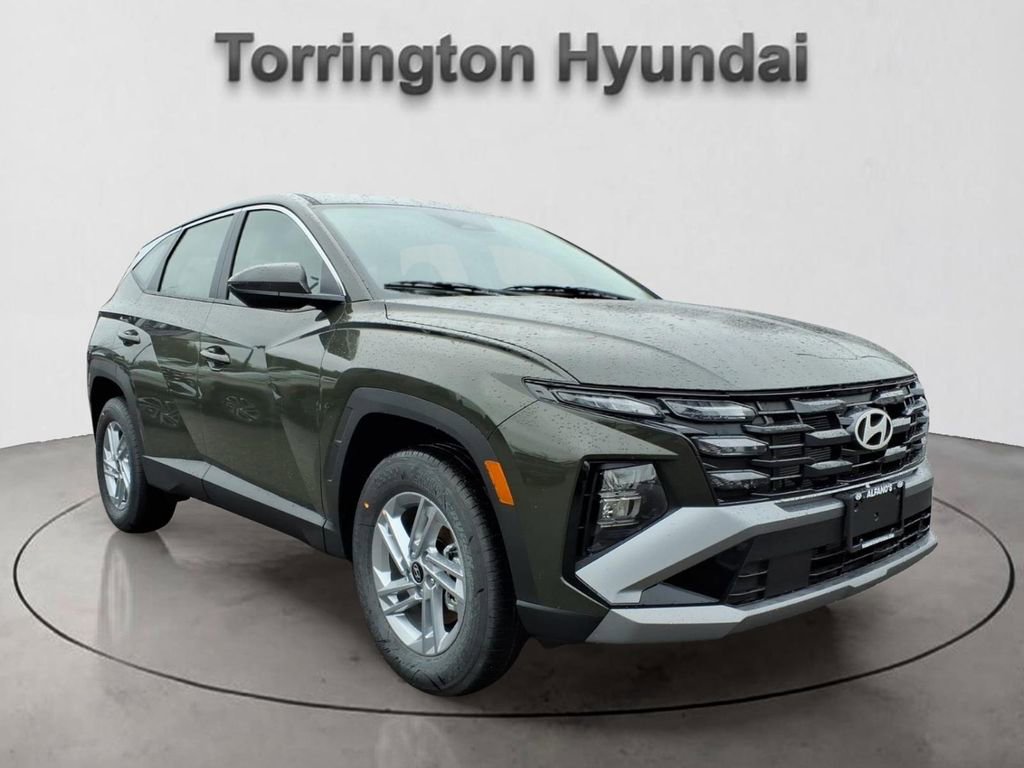 New 2026 Hyundai Tucson SE image 1