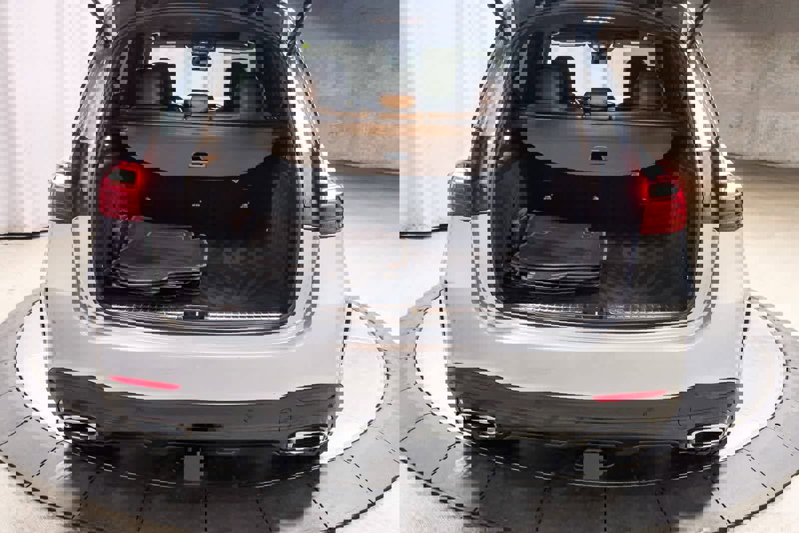 Used 2025 Mercedes-Benz GLE 450e 4MATIC image 28