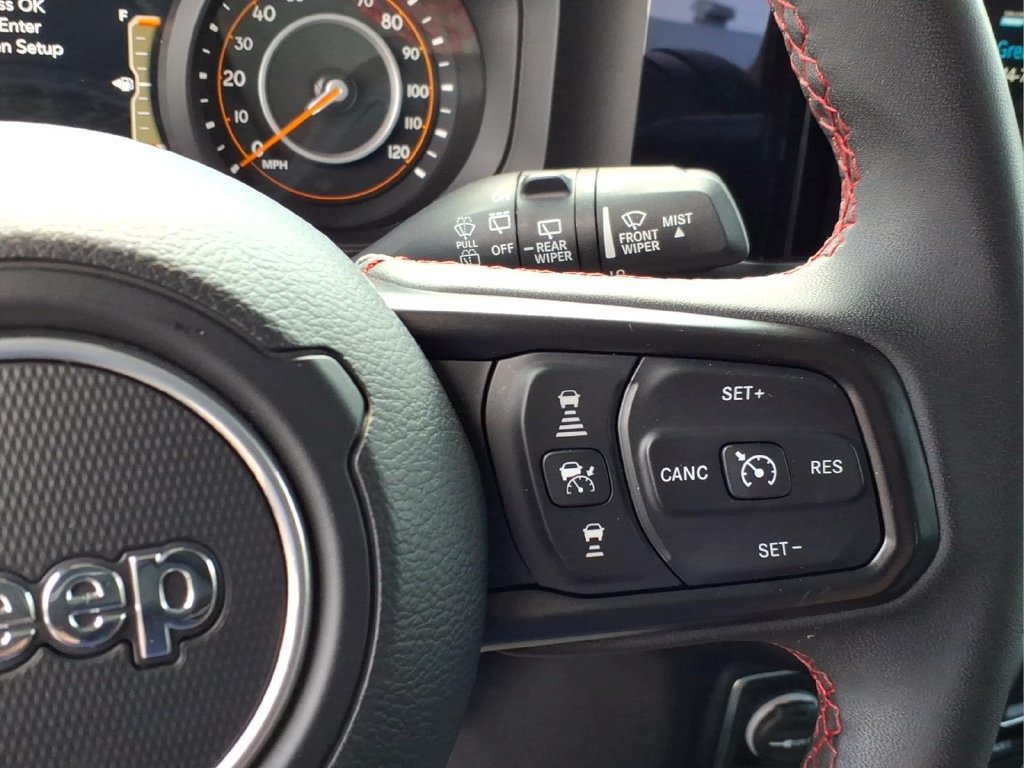 Used 2024 Jeep Wrangler Unlimited Rubicon AWD/4WD image 7