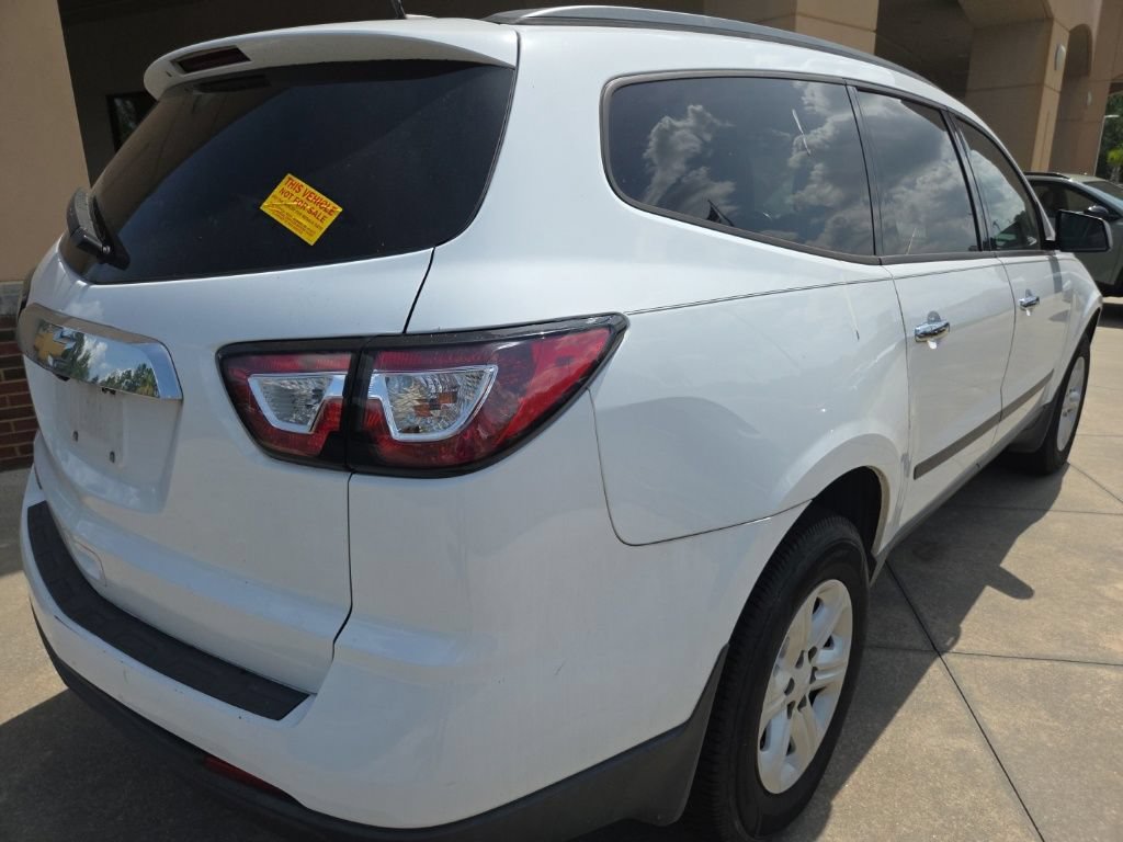 Used 2017 Chevrolet Traverse LS FWD image 6