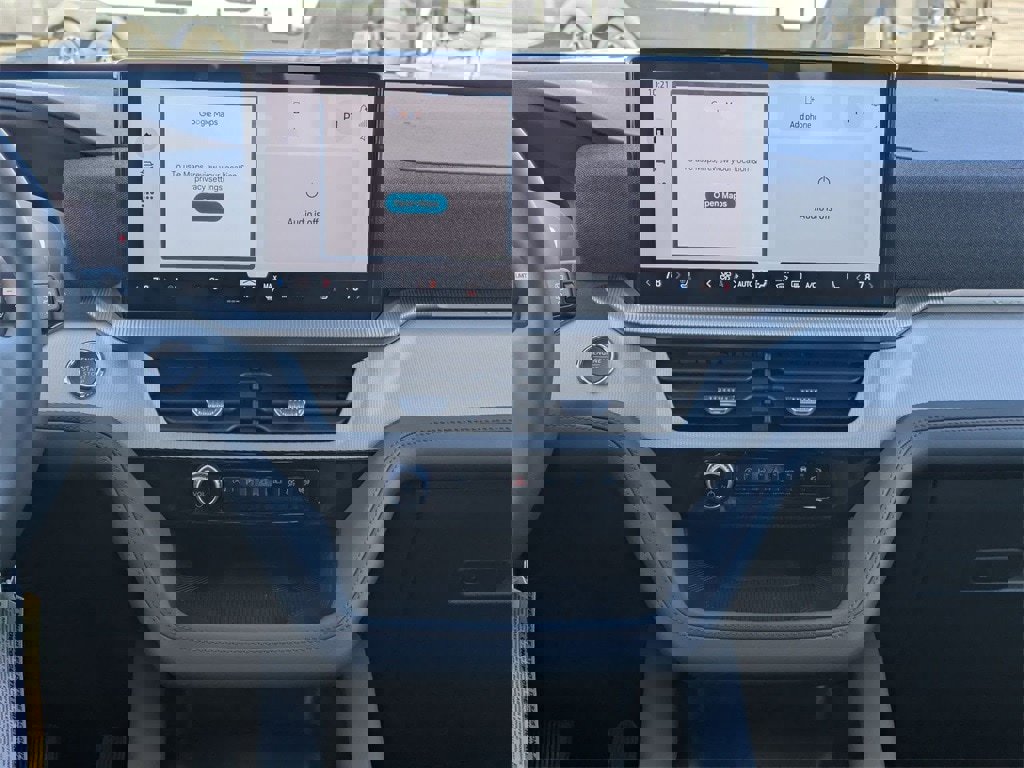 New 2026 Ford Explorer Active w/ Active Comfort Package image 13