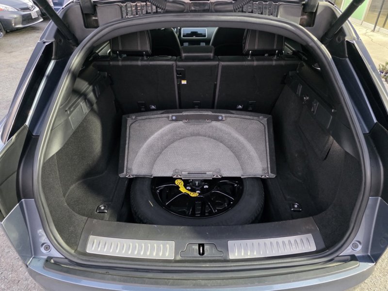 Used 2020 Land Rover Range Rover Velar R-Dynamic S image 26