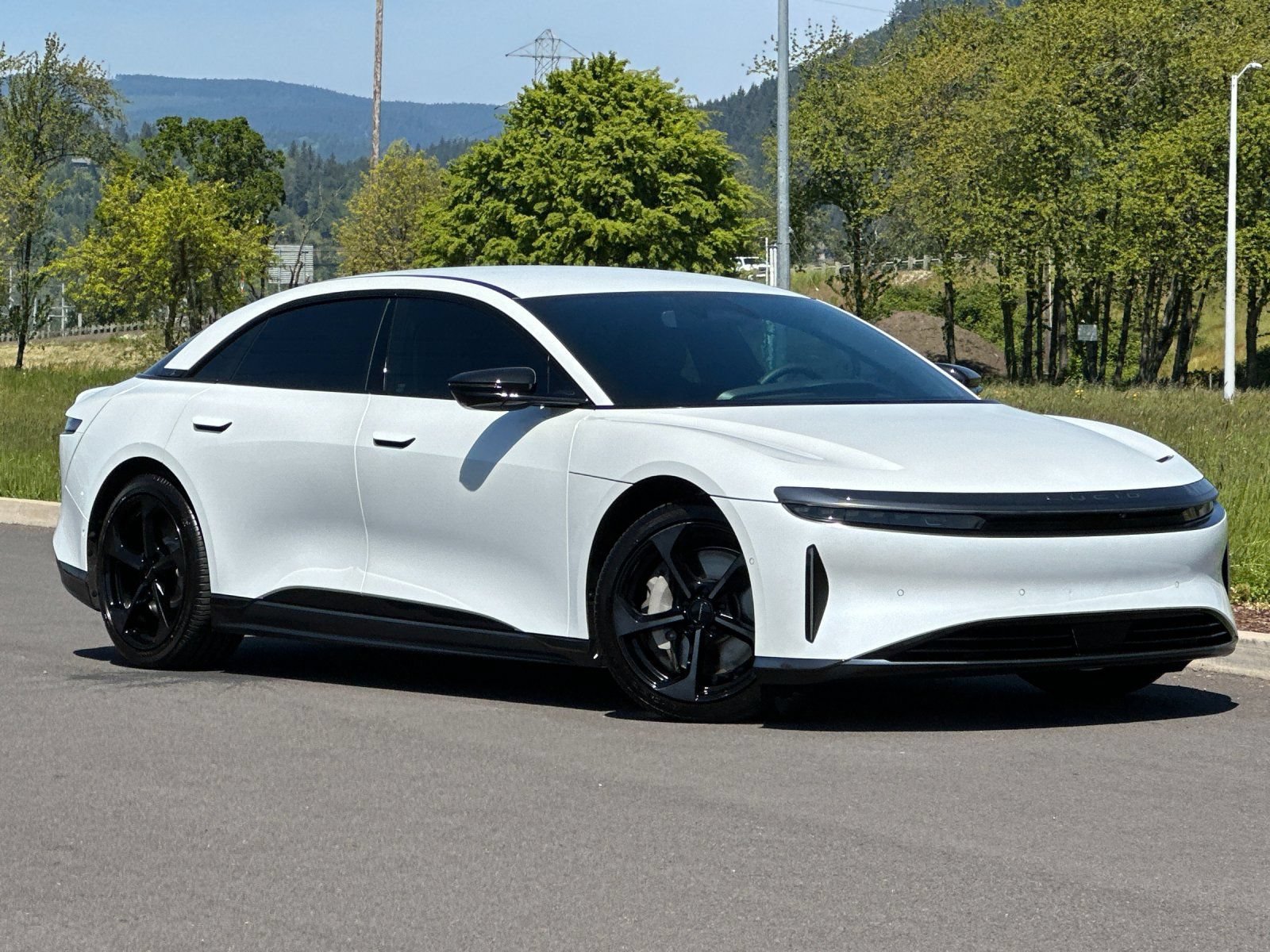 Used 2025 Lucid Air Touring AWD/4WD image 1