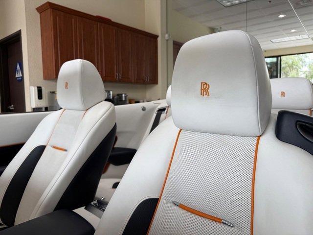 Used 2016 Rolls-Royce Dawn RWD image 10