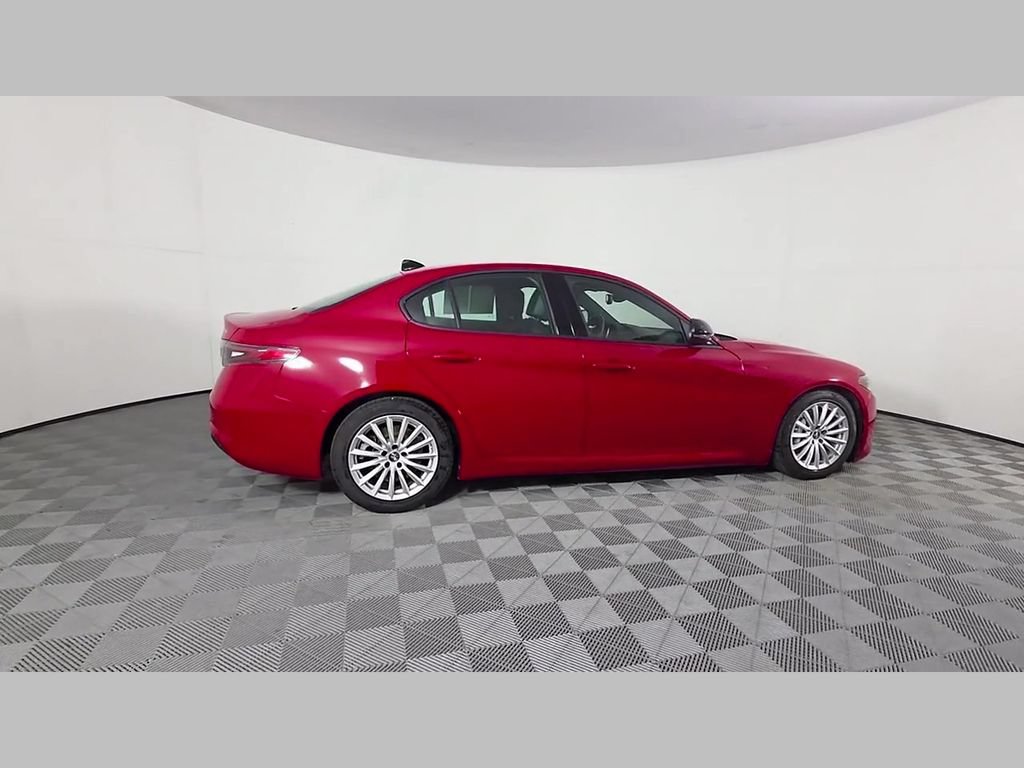 Used 2024 Alfa Romeo Giulia Sprint RWD image 38