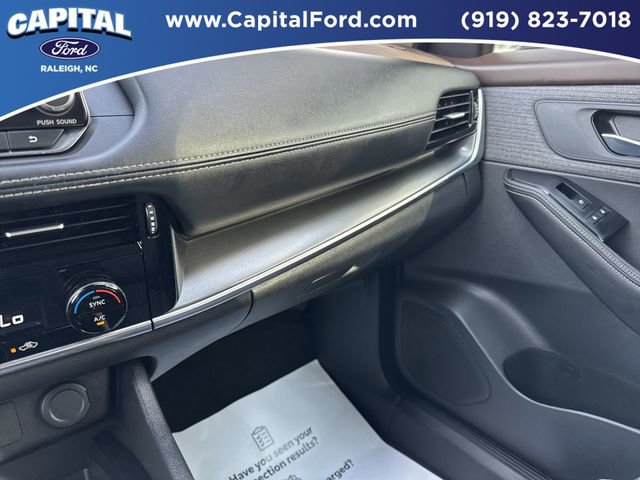 Used 2022 Nissan Rogue SV image 26