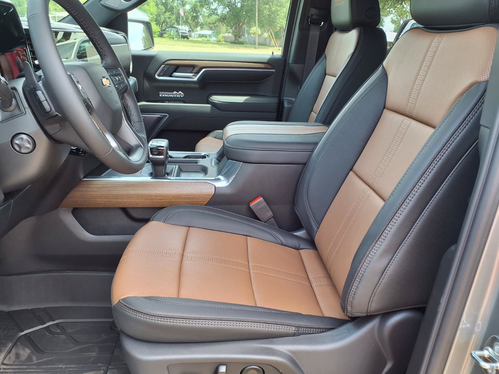New 2026 Chevrolet Silverado 1500 High Country AWD/4WD image 13