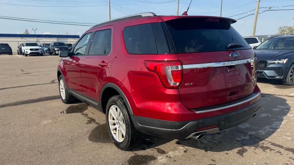 Used 2018 Ford Explorer XLT w/ Equipment Group 201A AWD/4WD image 7