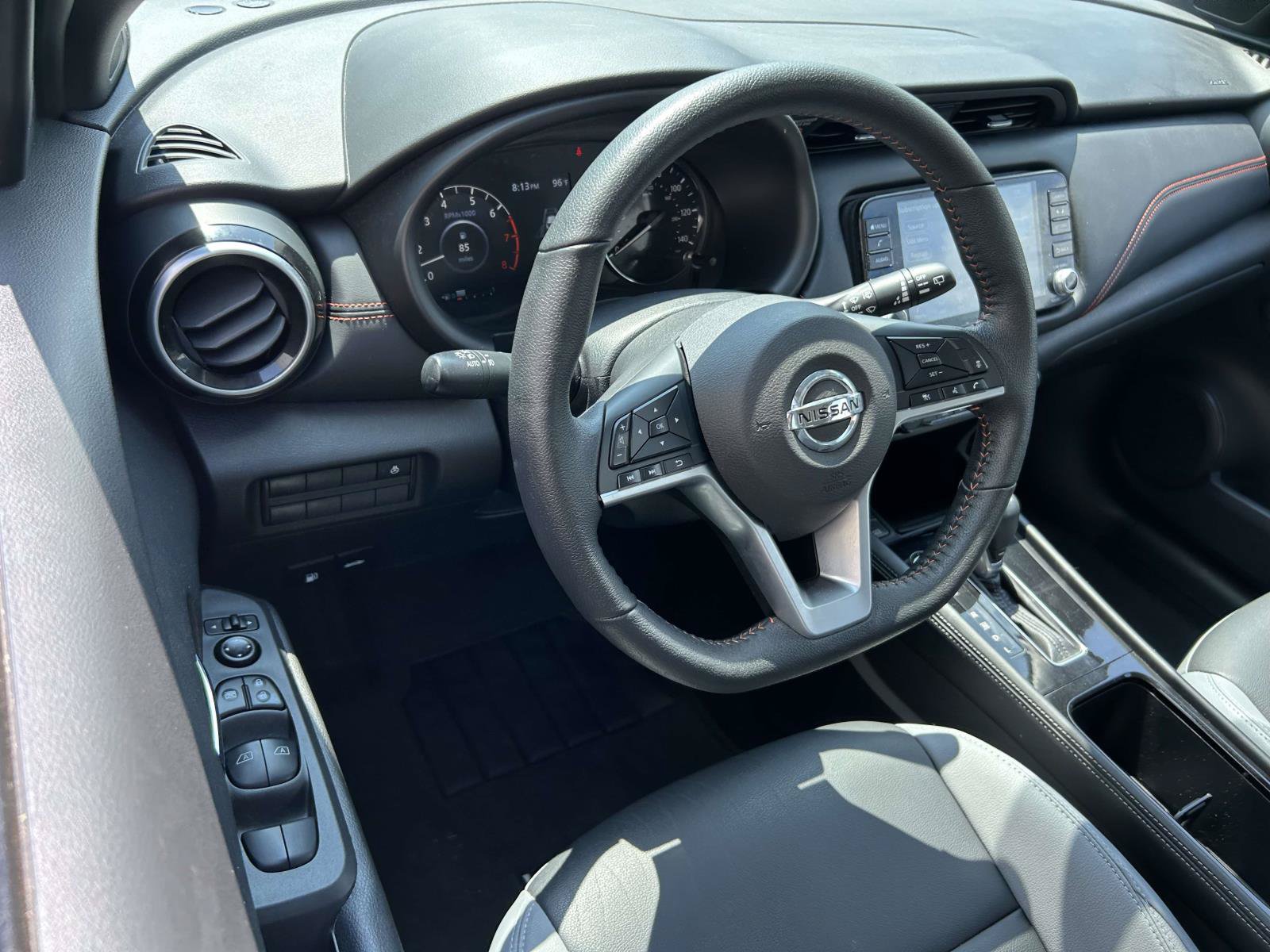 Used 2021 Nissan Kicks SR w/ SR Premium Package FWD image 9