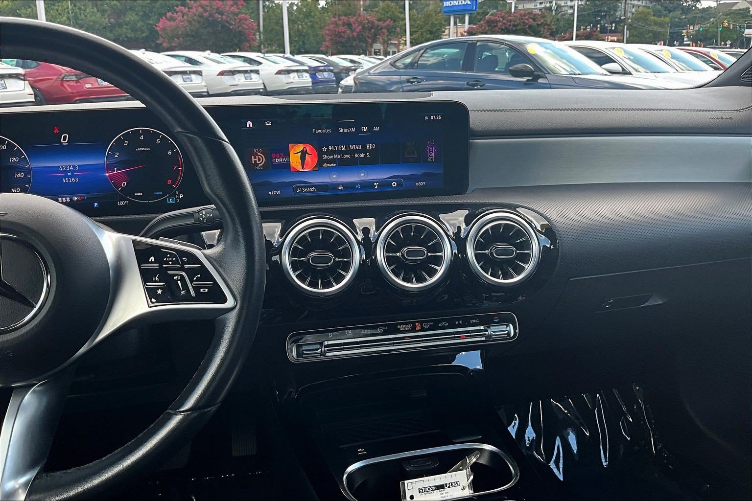 Used 2025 Mercedes-Benz CLA 250 image 6