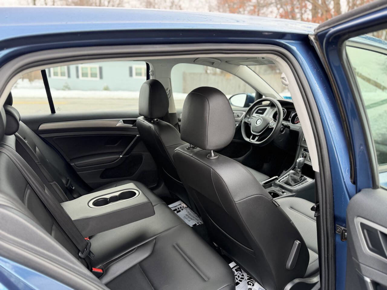 Used 2016 Volkswagen Golf SE image 15