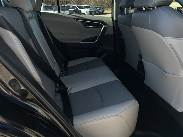Used 2023 Toyota RAV4 XLE Premium image 12
