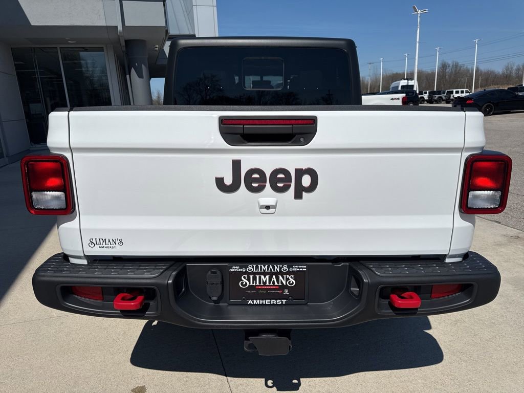 Used 2022 Jeep Gladiator Rubicon w/ Cold Weather Group AWD/4WD image 7