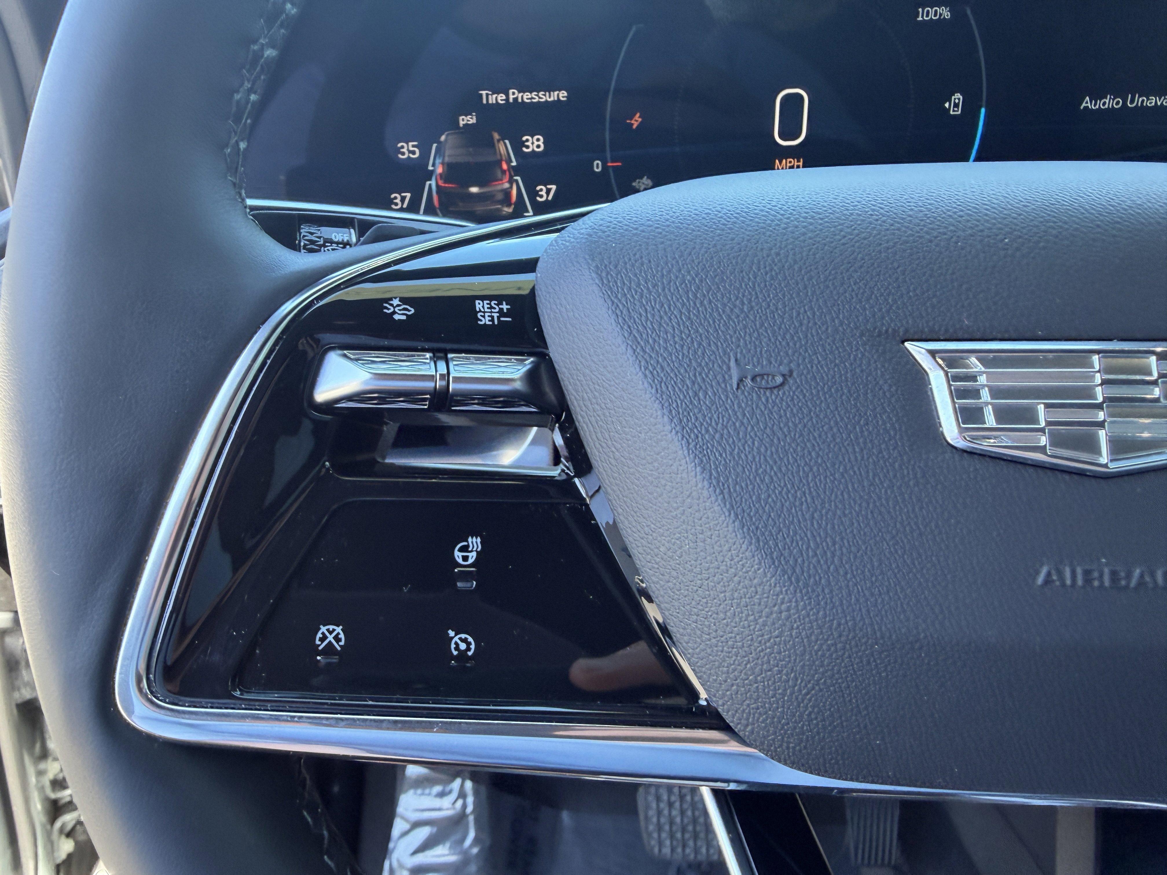 Certified 2024 Cadillac Lyriq Luxury image 25