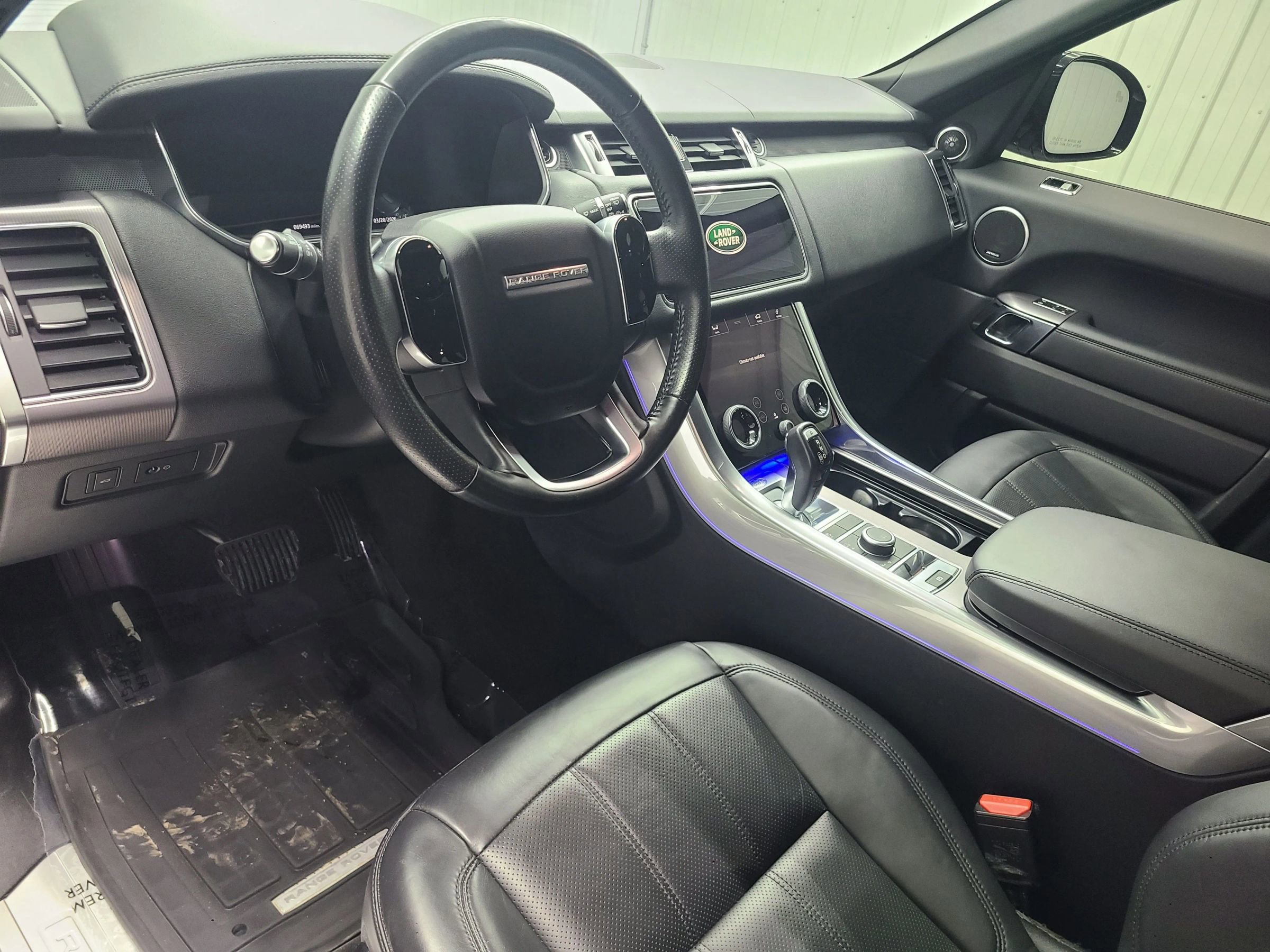 Used 2018 Land Rover Range Rover Sport HSE image 24