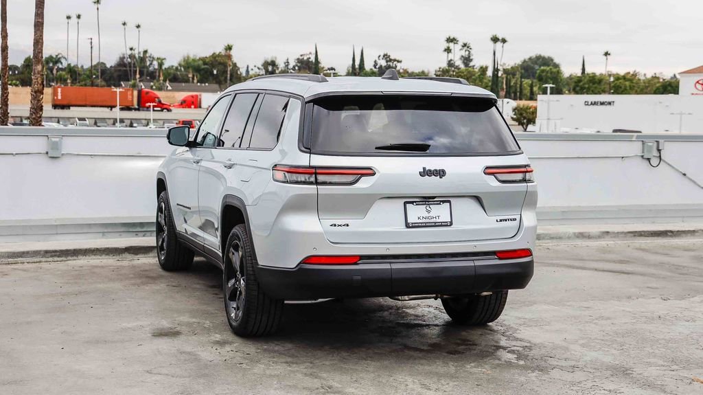New 2025 Jeep Grand Cherokee L Limited w/ Black Appearance Package image 7