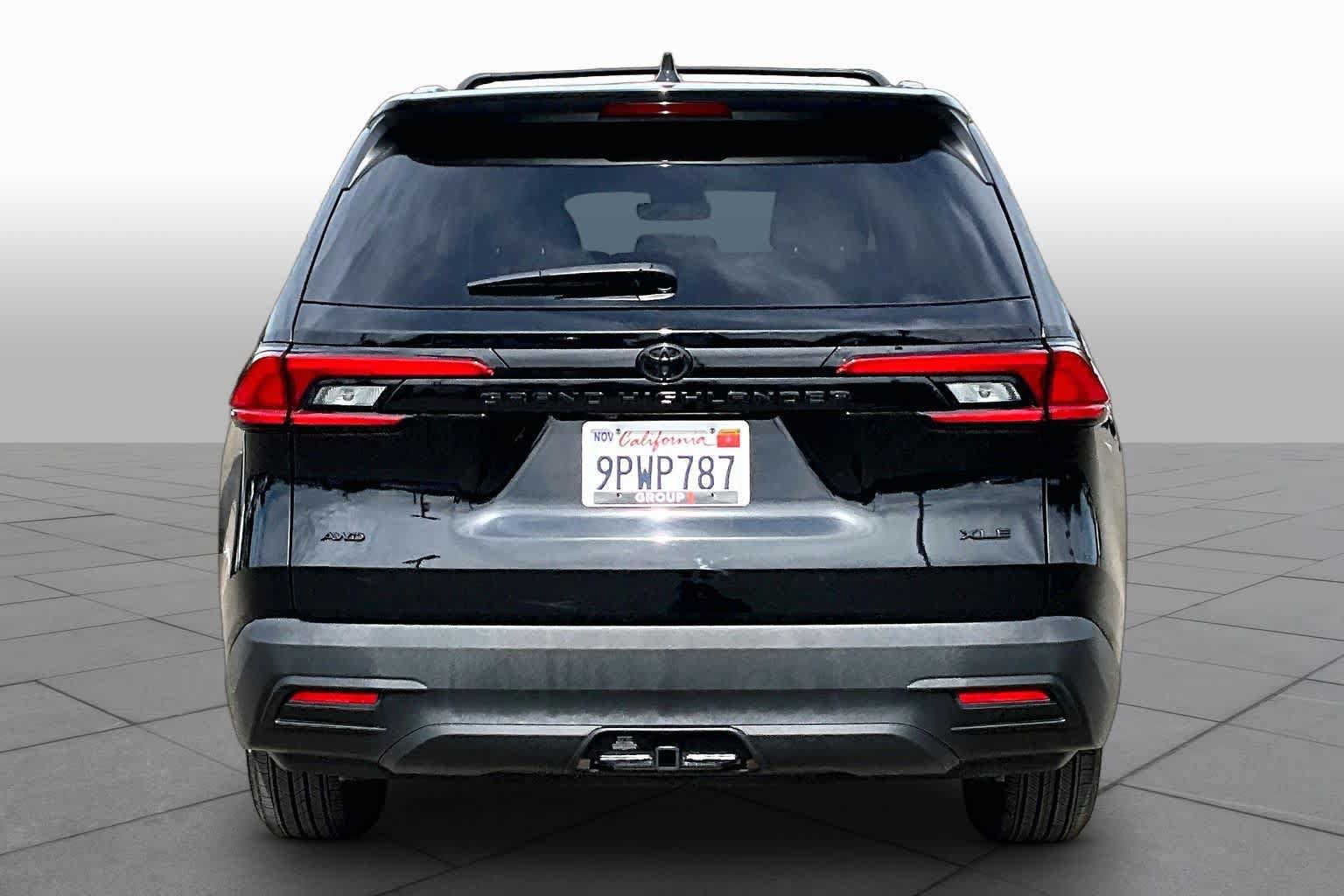 Certified 2024 Toyota Grand Highlander AWD image 4