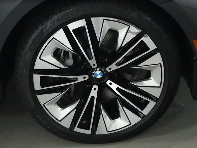 Used 2026 BMW 540i xDrive AWD/4WD image 12