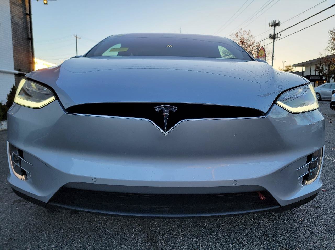 Used 2017 Tesla Model X 75D AWD/4WD image 7