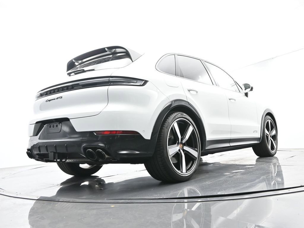 Certified 2026 Porsche Cayenne GTS AWD/4WD image 51