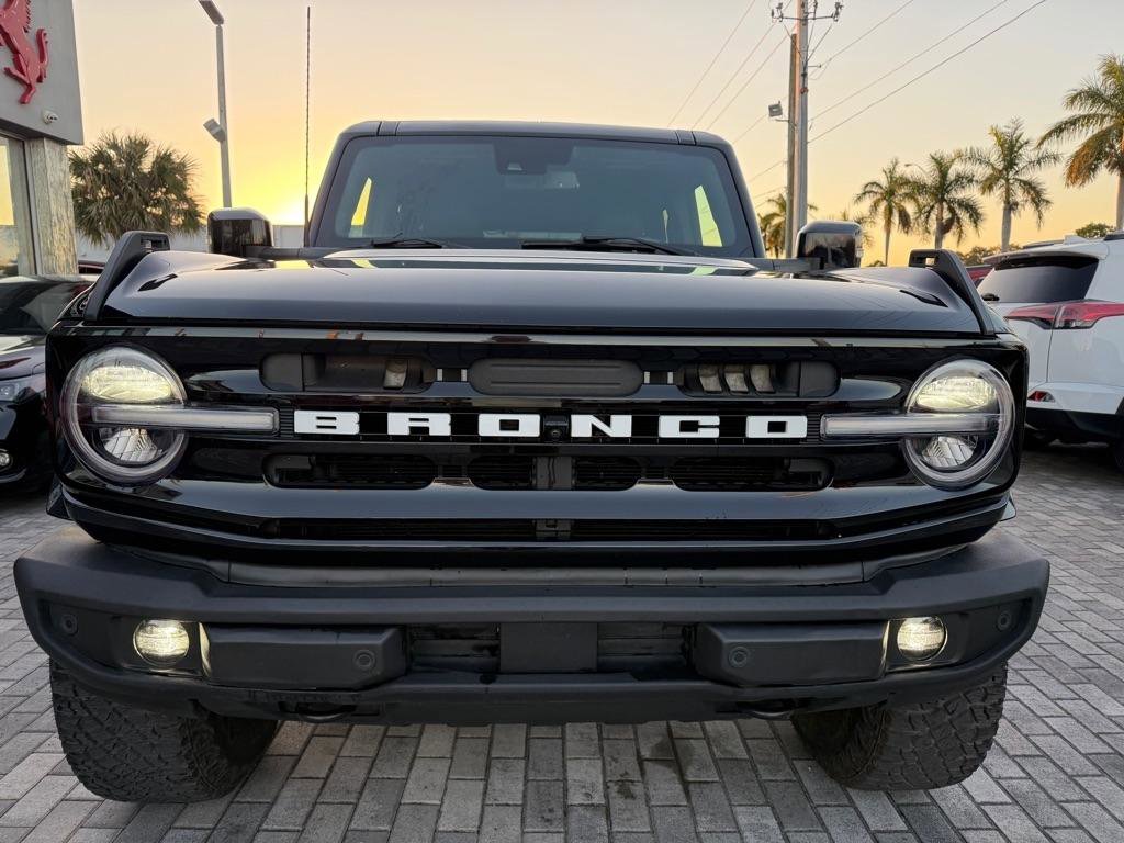 Used 2022 Ford Bronco Outer Banks image 2