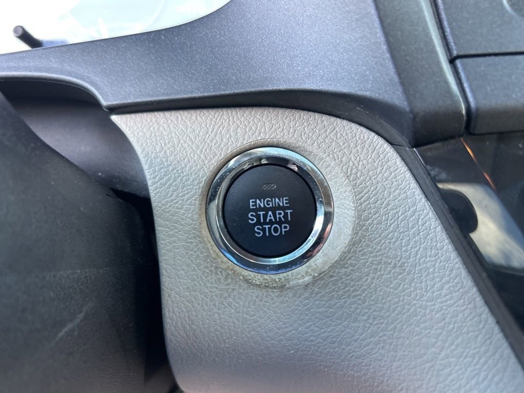 Used 2017 Toyota Sienna XLE w/ XLE Navigation Package image 39