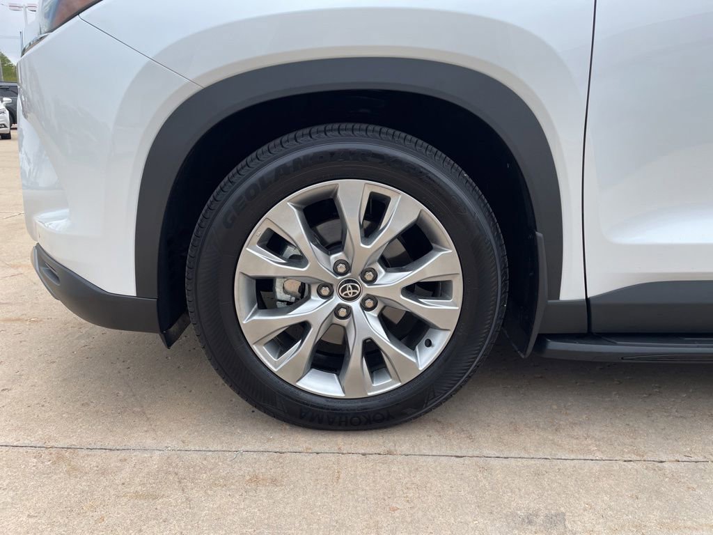 Used 2026 Toyota Grand Highlander AWD image 19
