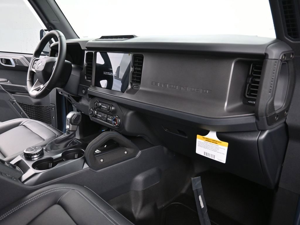 New 2025 Ford Bronco Badlands image 24