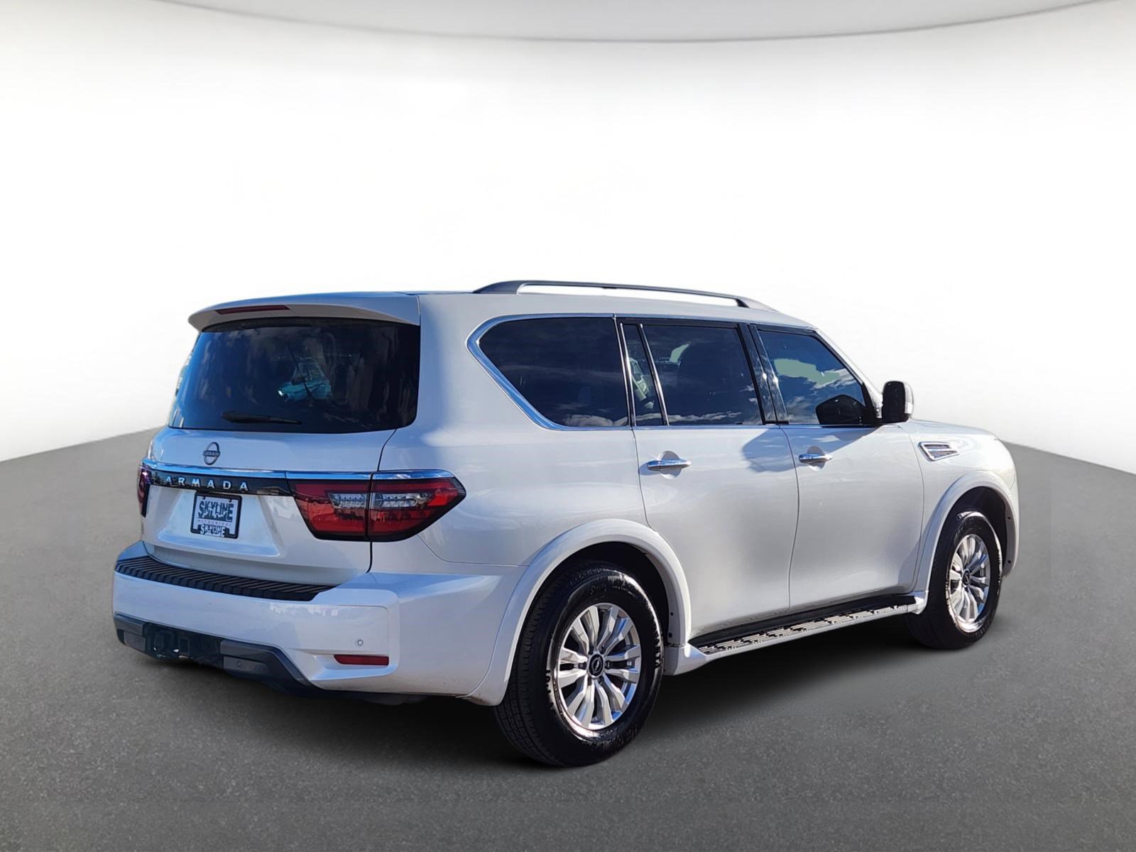 Used 2023 Nissan Armada SV image 3