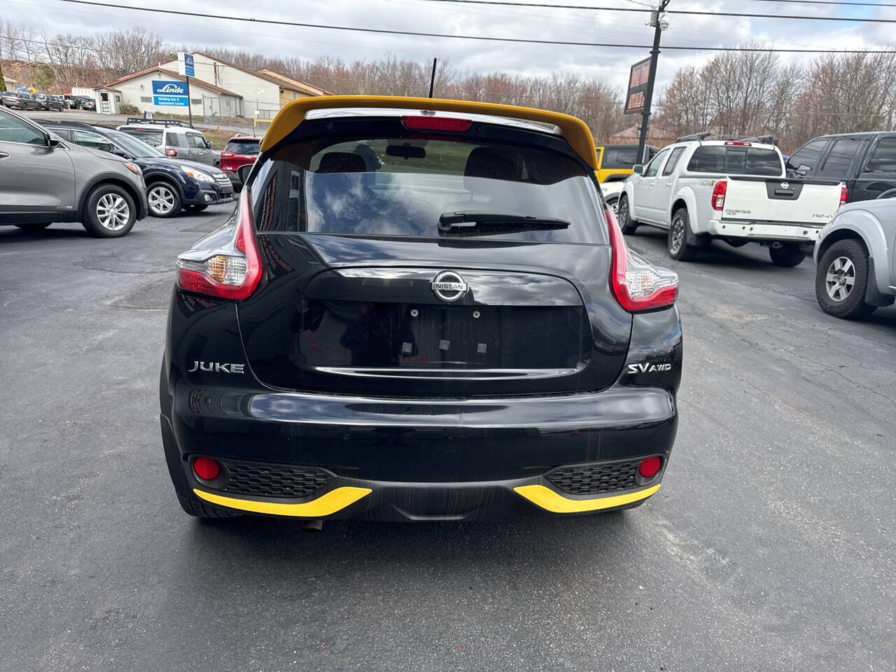Used 2016 Nissan Juke SV AWD/4WD image 7