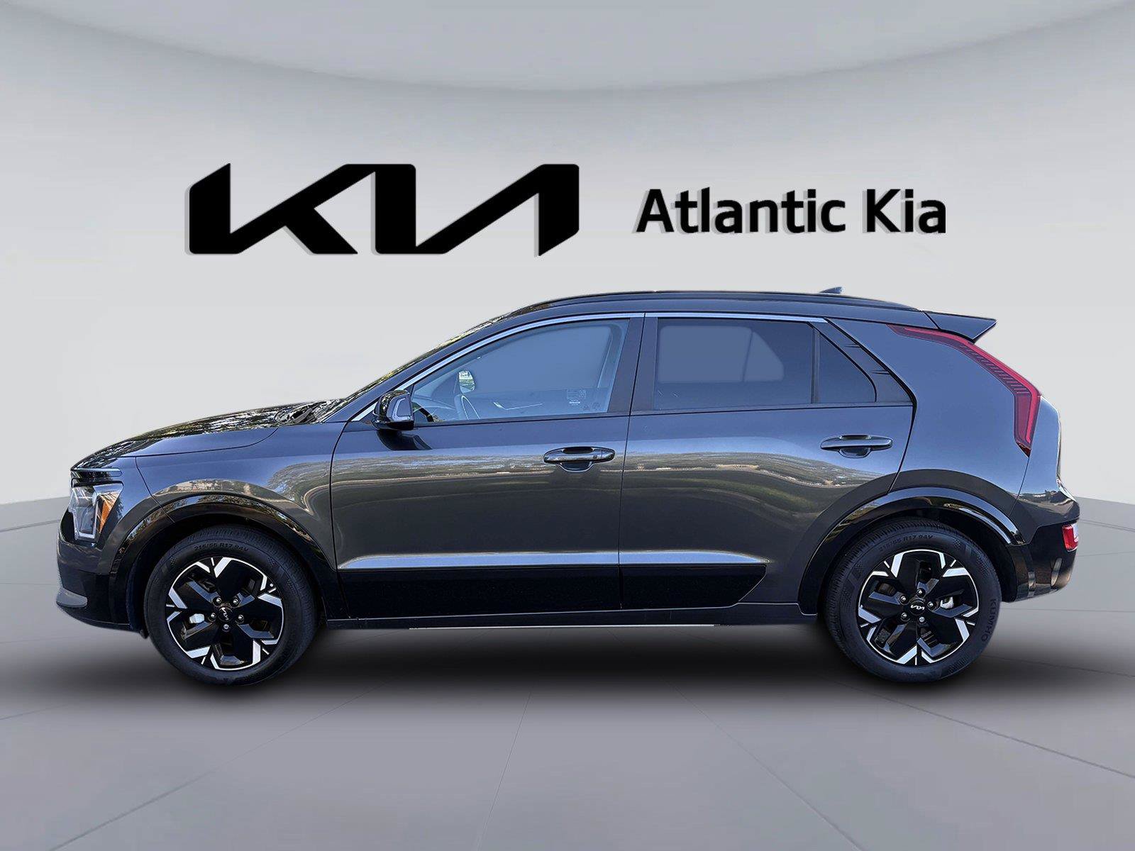 Certified 2025 Kia Niro Wind w/ Wind Preserve Package FWD image 11