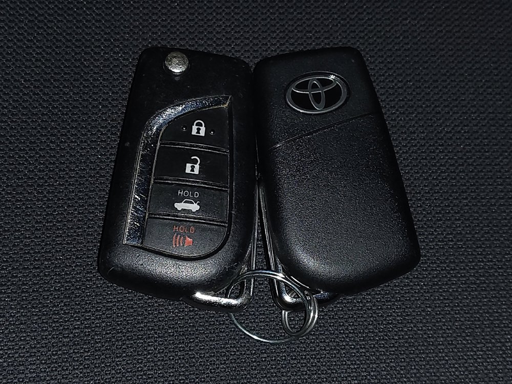Used 2022 Toyota Corolla LE FWD image 32
