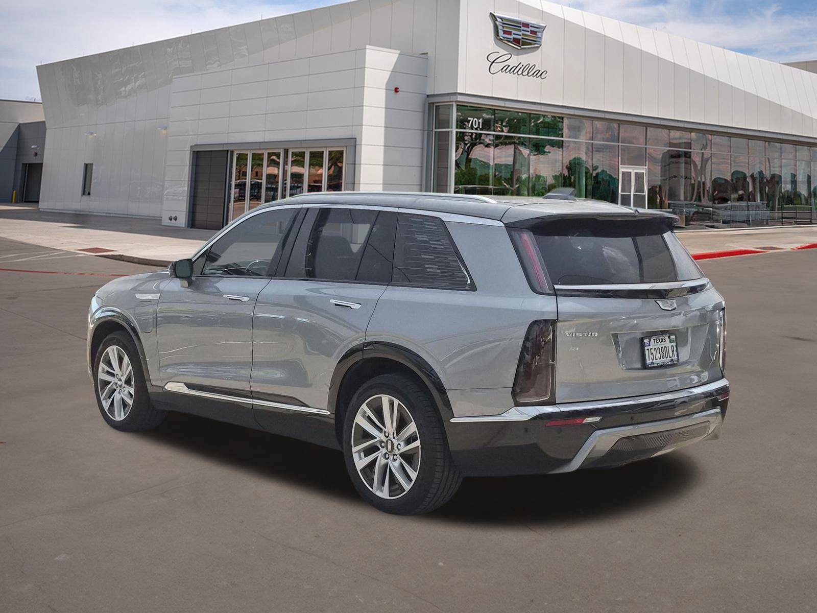 New 2026 Cadillac Vistiq Luxury w/ LPO, Floor Liner Package AWD/4WD image 4