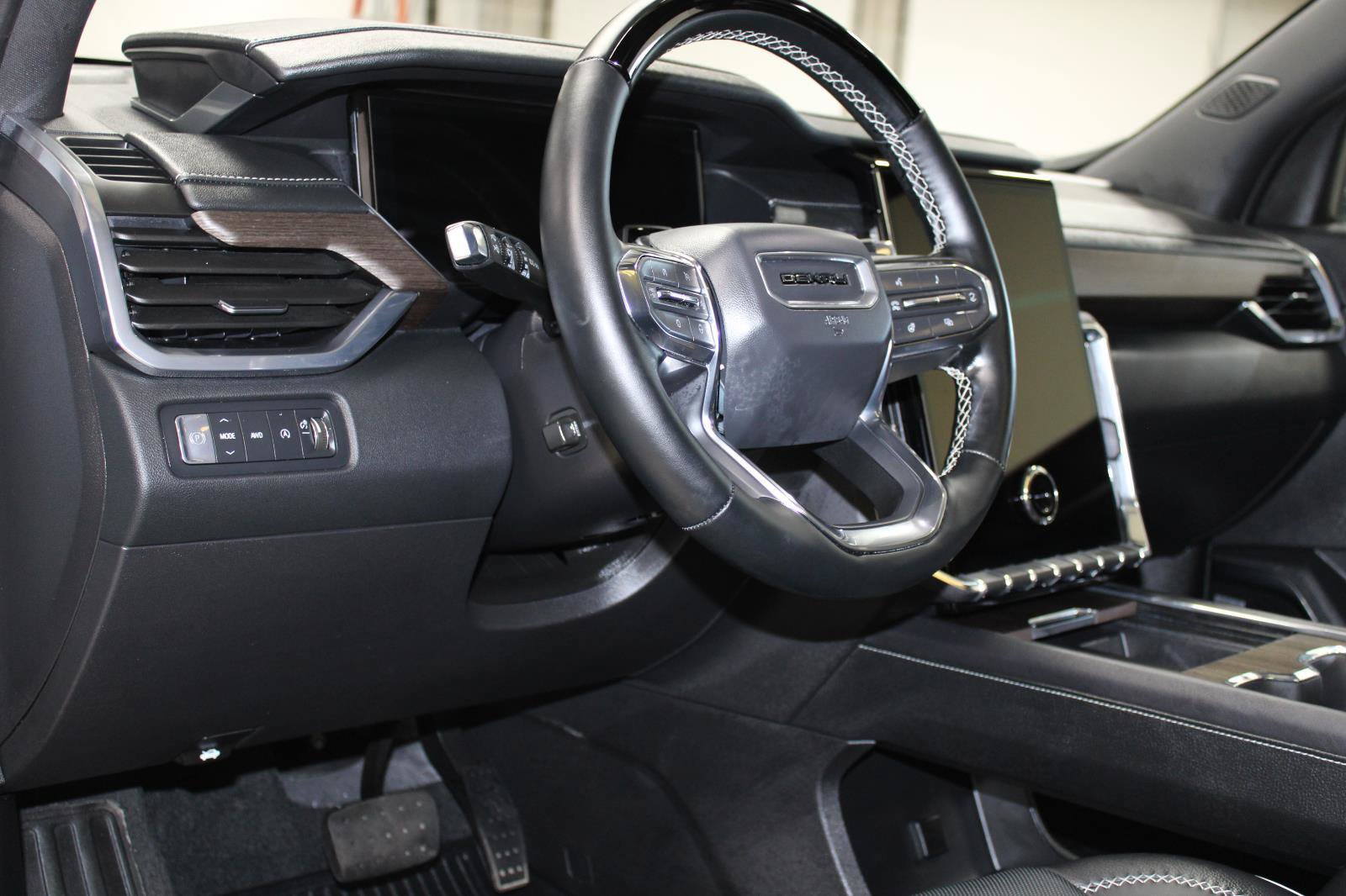 Used 2026 GMC Acadia Denali w/ Super Cruise Package AWD/4WD image 31