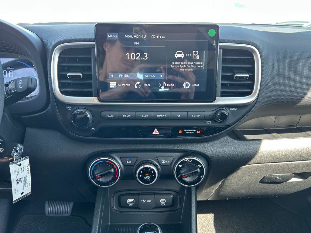 New 2026 Hyundai Venue SE FWD image 17