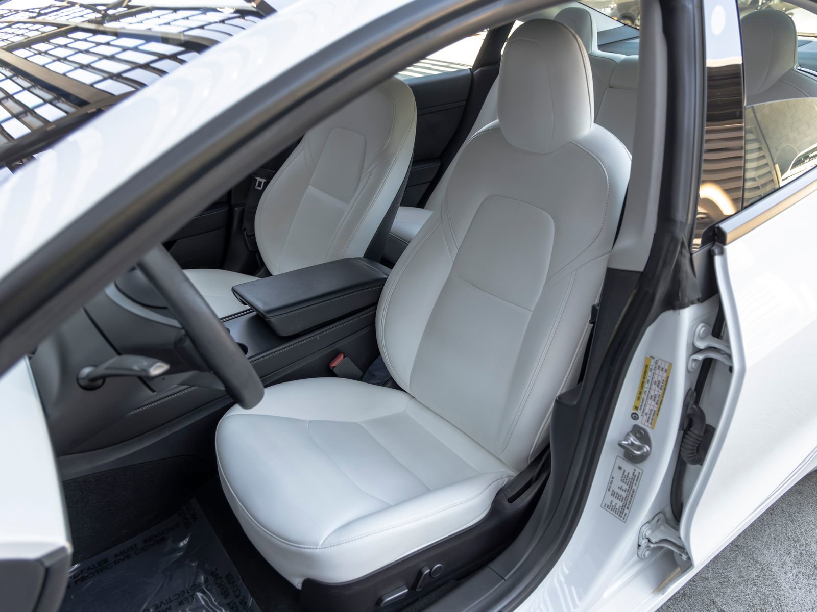 Used 2021 Tesla Model 3 Standard Range Plus image 5