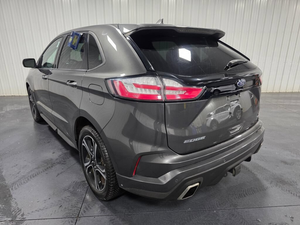 Used 2019 Ford Edge ST w/ Convenience Package AWD/4WD image 3
