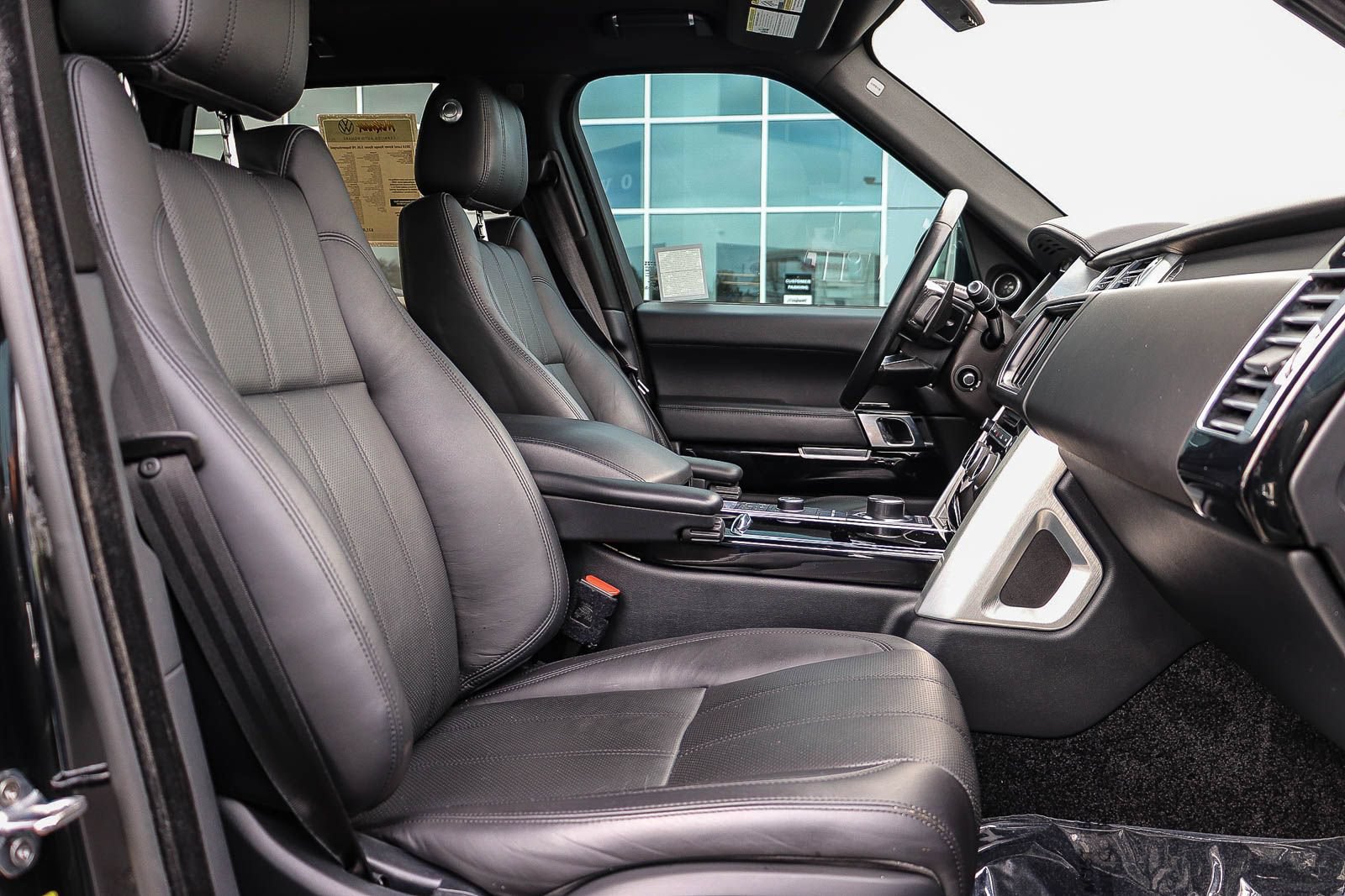 Used 2016 Land Rover Range Rover Supercharged AWD/4WD image 17