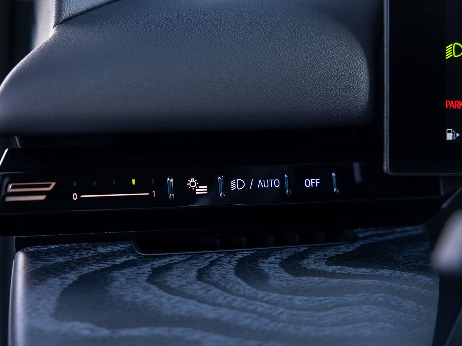 Used 2024 BMW 530i w/ Executive Package image 48