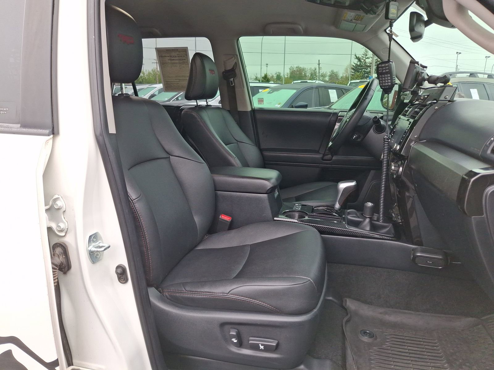 Used 2021 Toyota 4Runner TRD Off-Road Premium AWD/4WD image 28