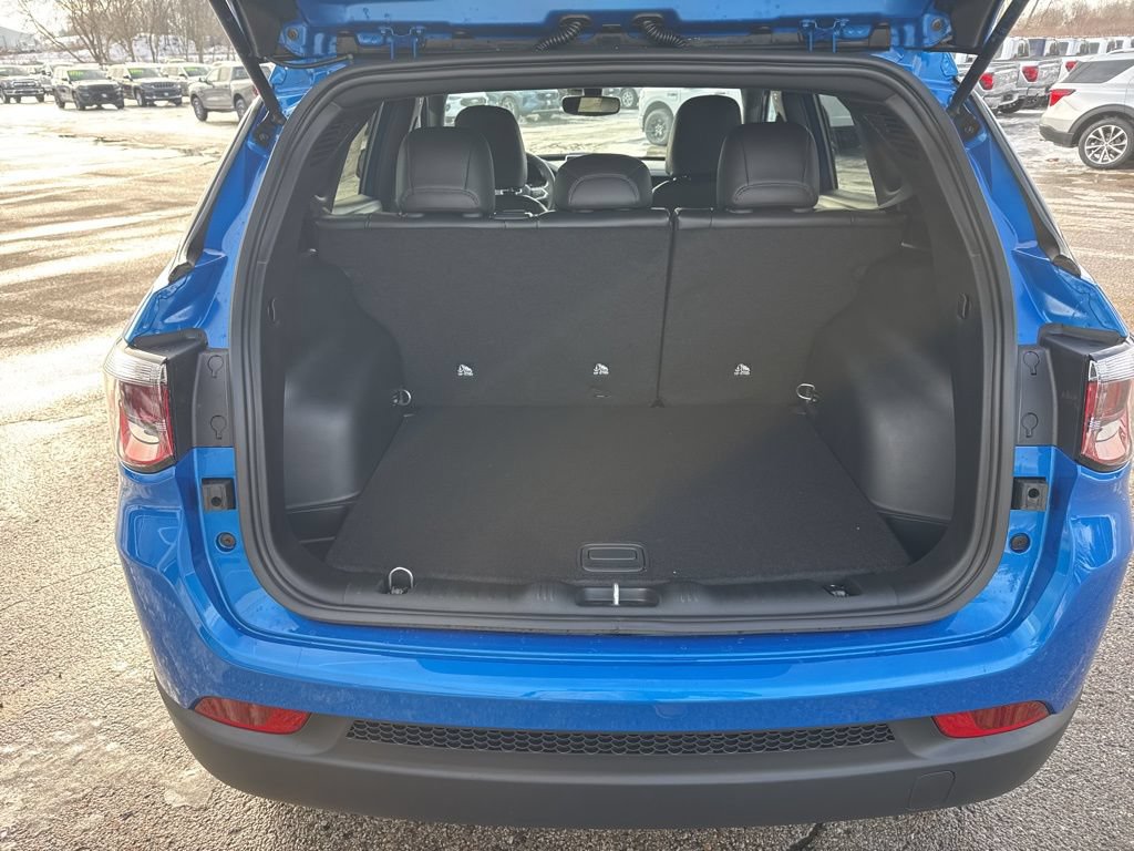 New 2026 Jeep Compass Latitude AWD/4WD image 20