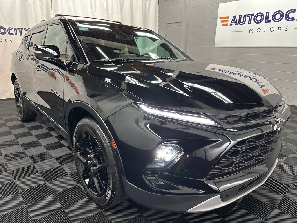Used 2024 Chevrolet Blazer Premier w/ Enhanced Convenience Package image 3